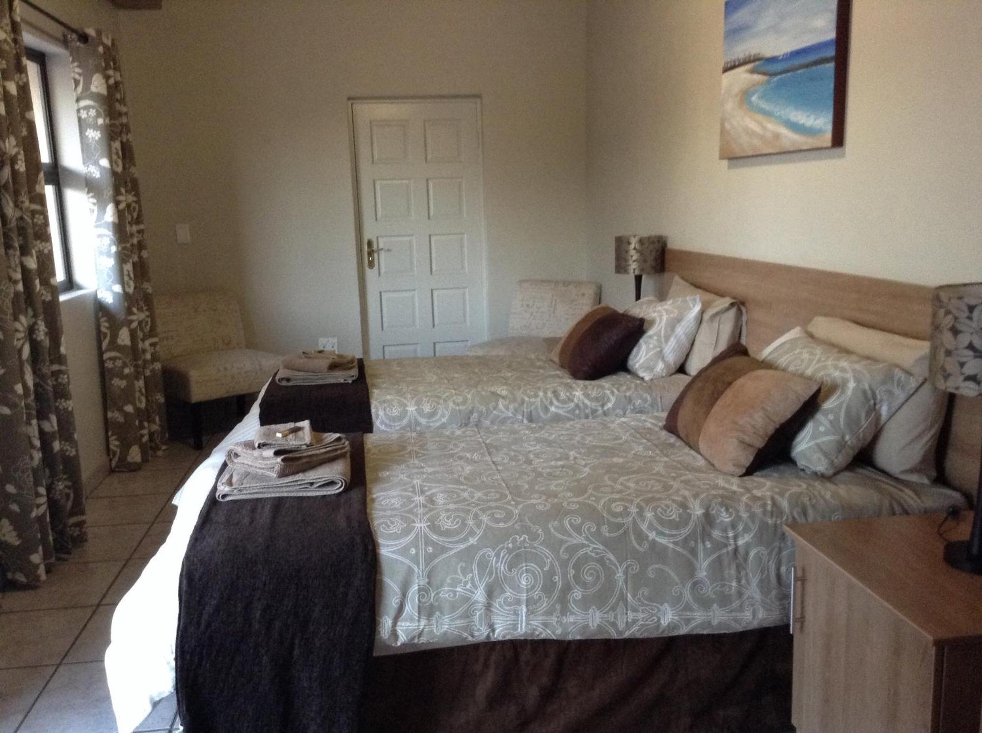 12 On Vaal Drive Guesthouse Vanderbijlpark Pokoj fotografie