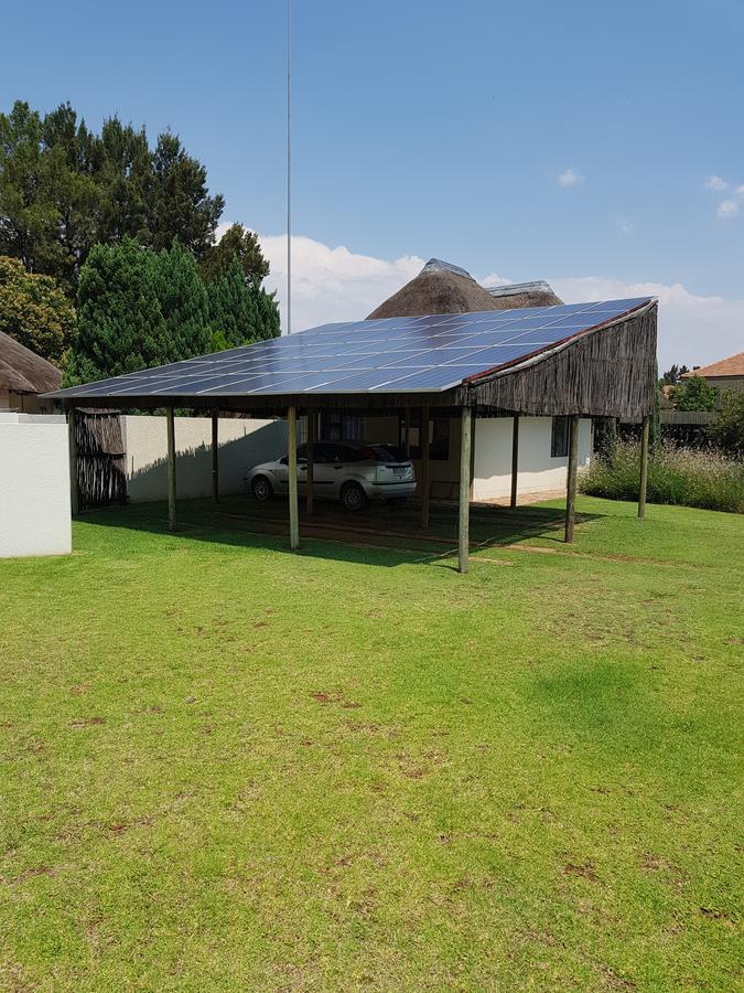12 On Vaal Drive Guesthouse Vanderbijlpark Exteriér fotografie